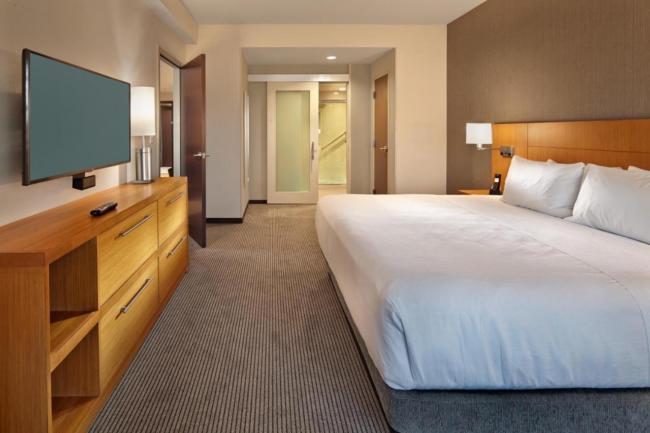 Hyatt Place Warwick/Providence Airport Ngoại thất bức ảnh